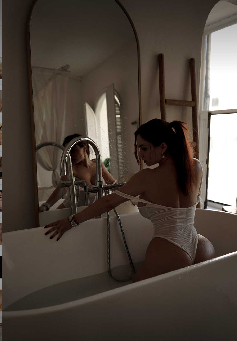 A playful frame from Miranda Faith nude — online in Kabul