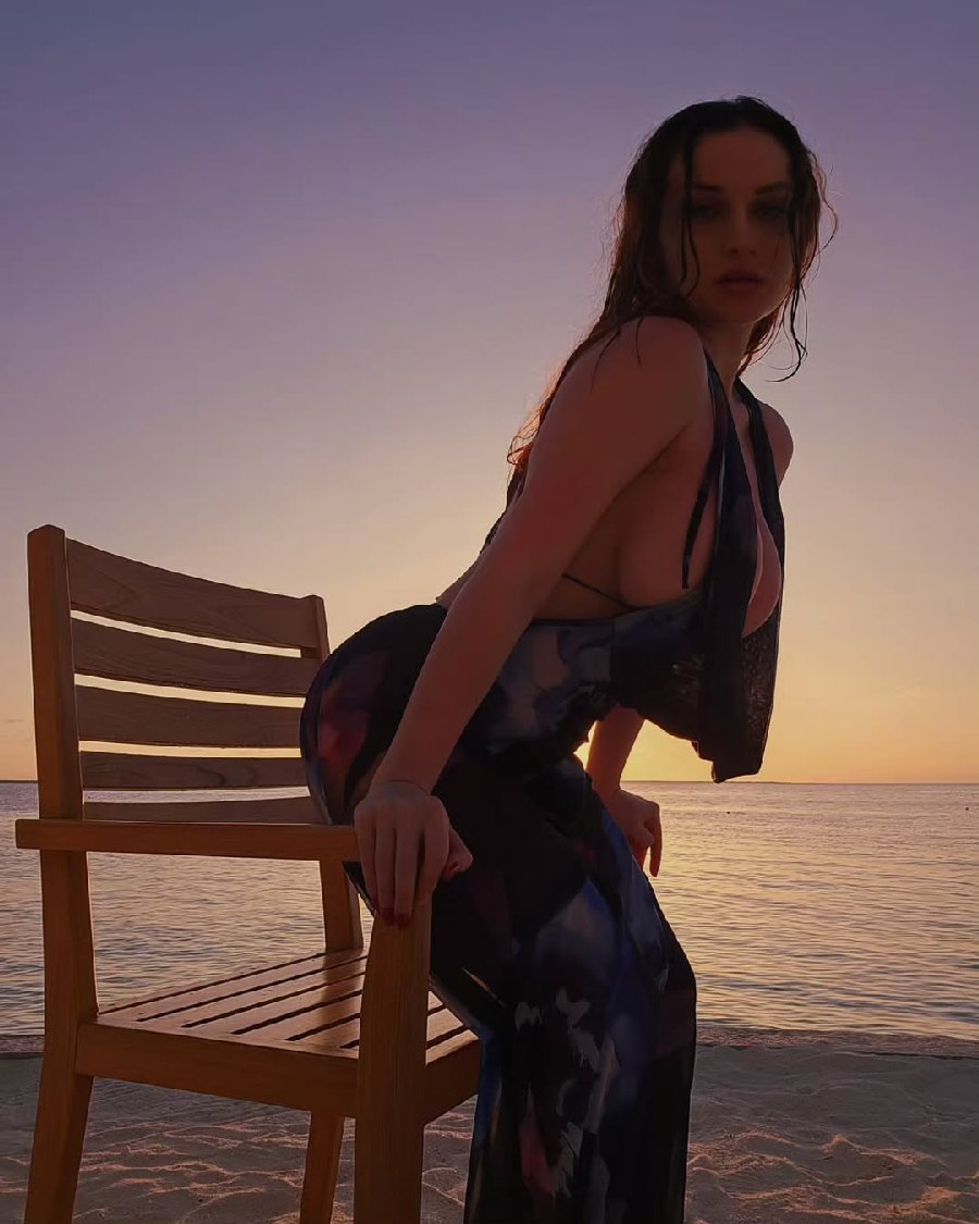 Sexy girl Miranda Faith nude in Kabul