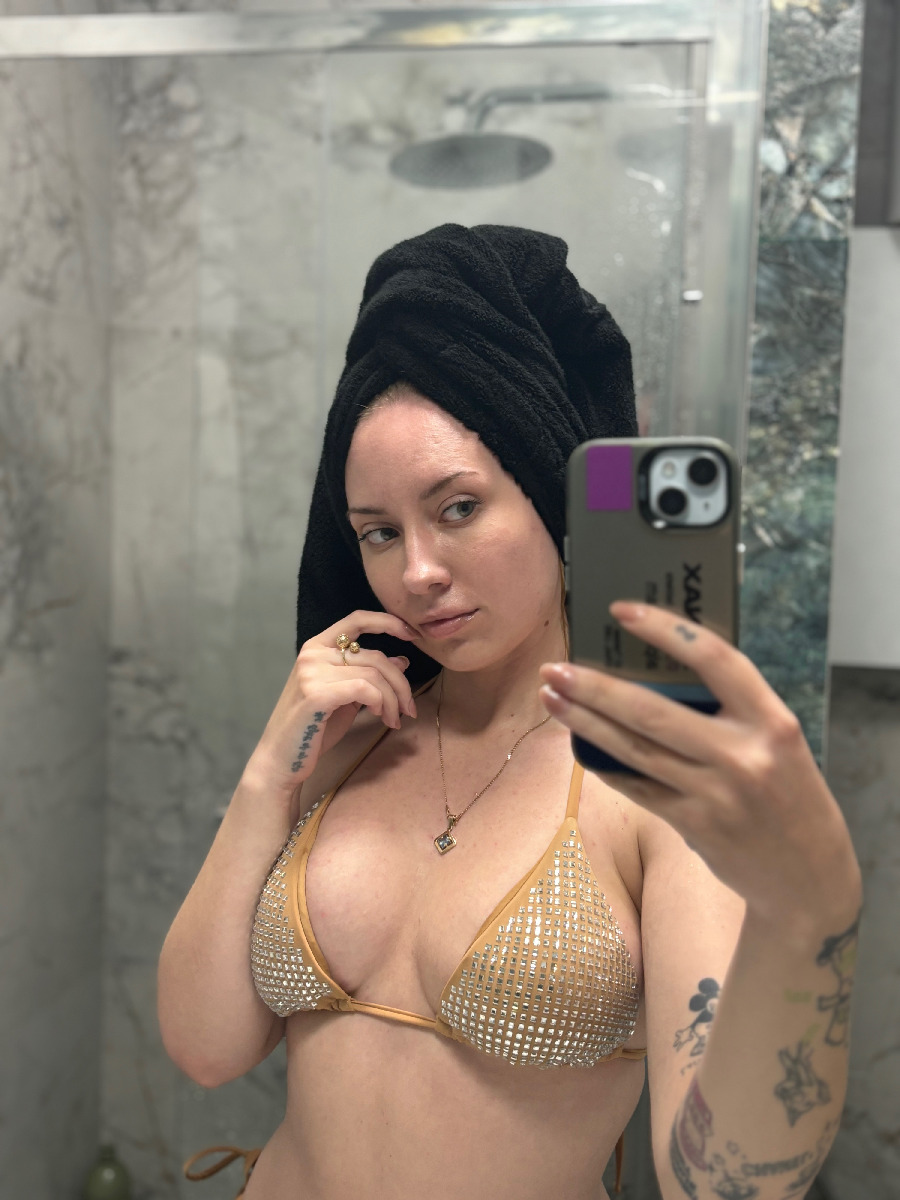 Nude girl KateV in Kabul