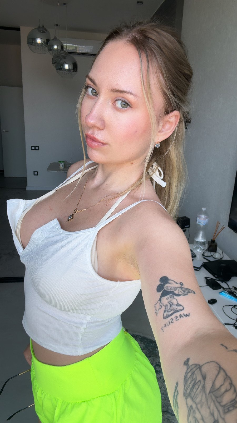 KateV in her underwear in Kabul